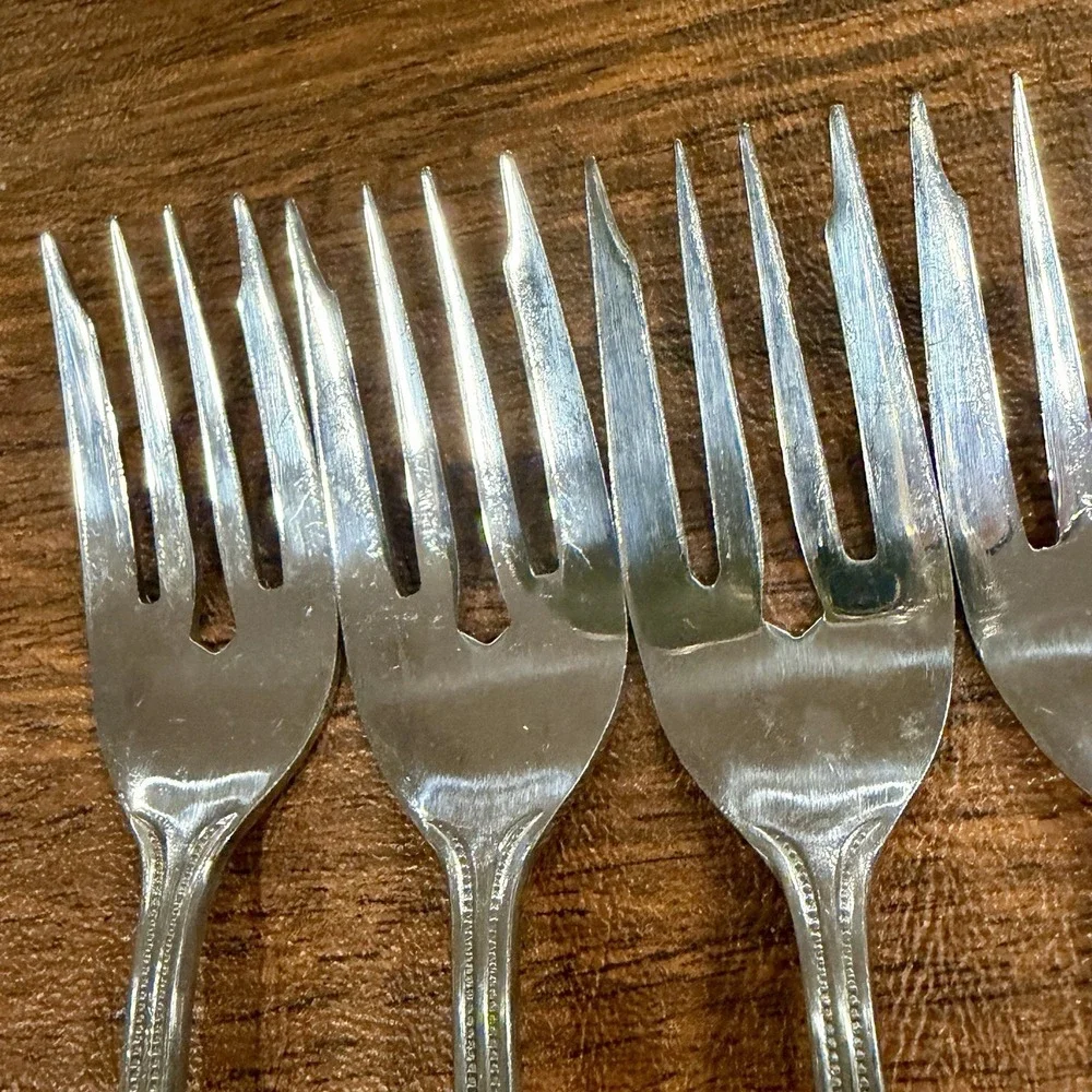 SALEM 1776 Stainless SALAD FORKS Beaded Edge Lot Of 4 Silverware Flatware Vtg